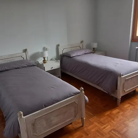 Apartment Waterfalls *